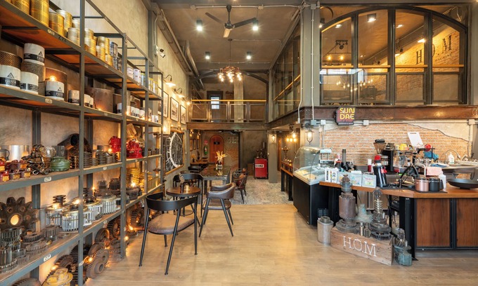 San Chao Pho Suea Hostel | House of Machine Boutique Hotel