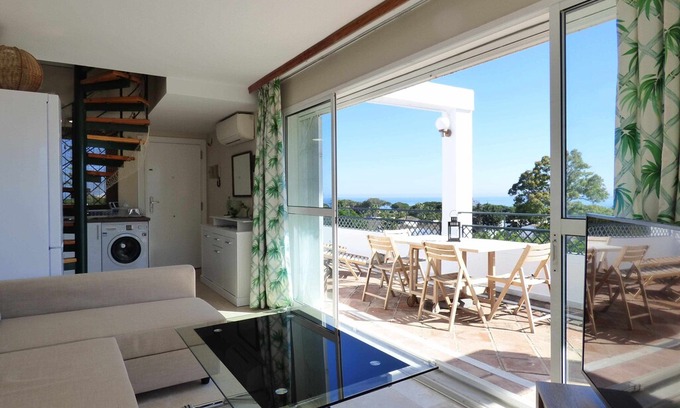 Artola Apartment | Jardines de Artola Penthouse | EaW Homes