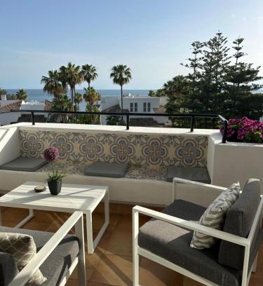 Nikki Beach Apartment | Jardines de las Golondrinas Marbella with Sea Views