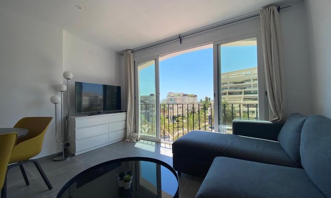 Puerto Banus Apartment | Jardines Del Puerto