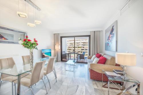 Puerto Banus Apartment | Jardines Del Puerto