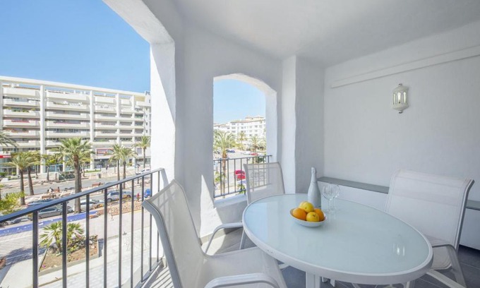 Puerto Banus Apartment | Jardines del Puerto