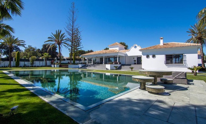 Marbella Villa | LUXURY 6 BEDROOM VILLA 34121872 GOLDEN MILE MARBELLA, INDOOR POOL VERY LARGE OUTDOOR POOL