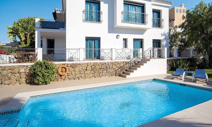 Elviria Villa | Luxury villa with seaviews, games room and pool