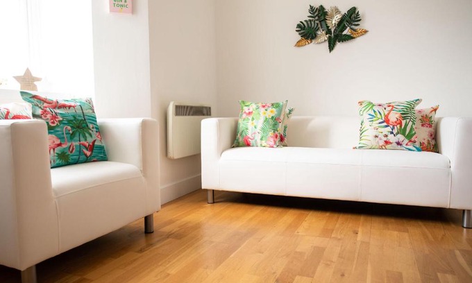South Cliff Apartment | Penthouse Pad