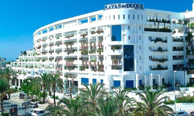 Puerto Banus Apartment | Playas Del Duque, 5 Bed Apartment in Puerto Banus, Marbella