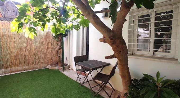 Golden Mile Apartment | Precioso estudio con patio