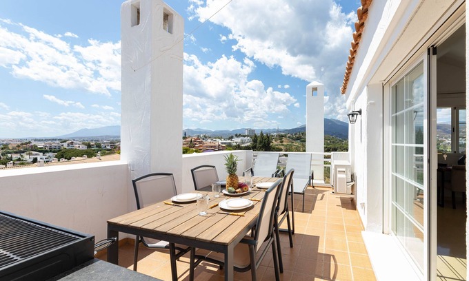 Nueva Andalucia Apartment | RDR301 - PH in Golden Banús with Sea and Mountain views
