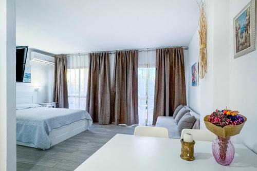 Nikki Beach Apartment | Romana Playa Marbella
