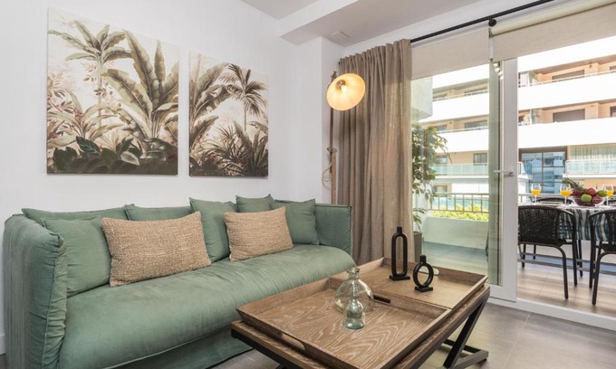 Golden Mile Apartment | Roy Boston Marbella by Florentia Homes