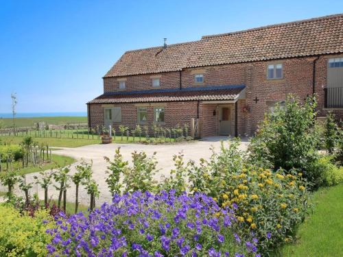 Scalby House | Scarborough Cottage-Ixh