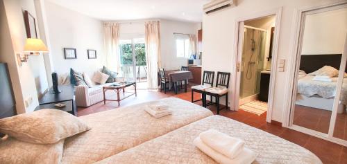 Marbella City Centre Apartment | Skol 329 – Spacious Beachfront Studio with Sea Views
