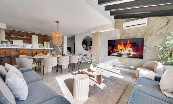 Puerto Banus Apartment | STYLISH5-BEDROOM DUPLEX/PENTHOUSE IN THE HEART OF PUERTO BANUS