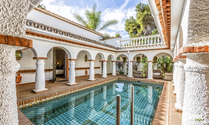 Urbanizacion Costabella Villa | Villa Bella | Villa with pool in Marbella