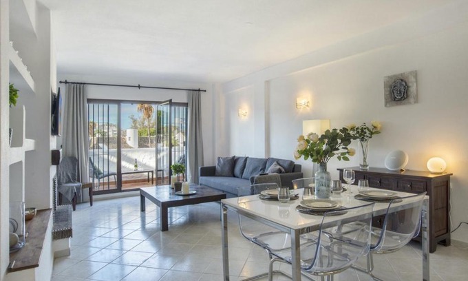 Puerto Banus Apartment | Villa Marina
