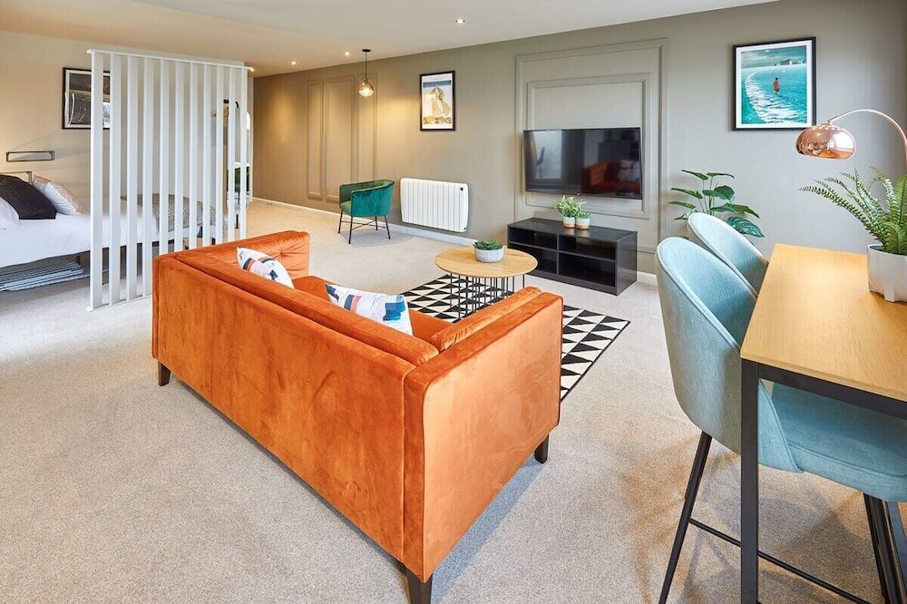 Scarborough Apartment | Host & Stay | Bowler's Retreat @ North Marine House