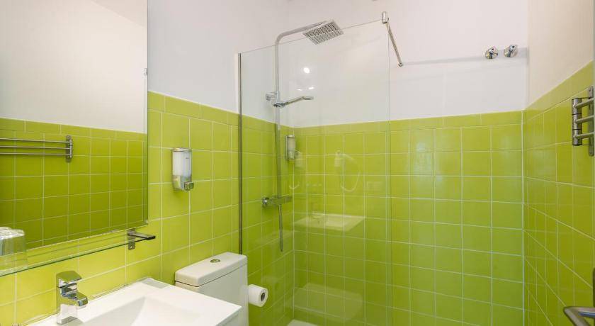 Photo of Bathroom in Golden Mile