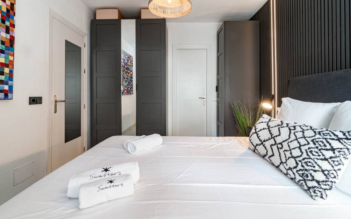 Photo of Bedroom in Golden Mile