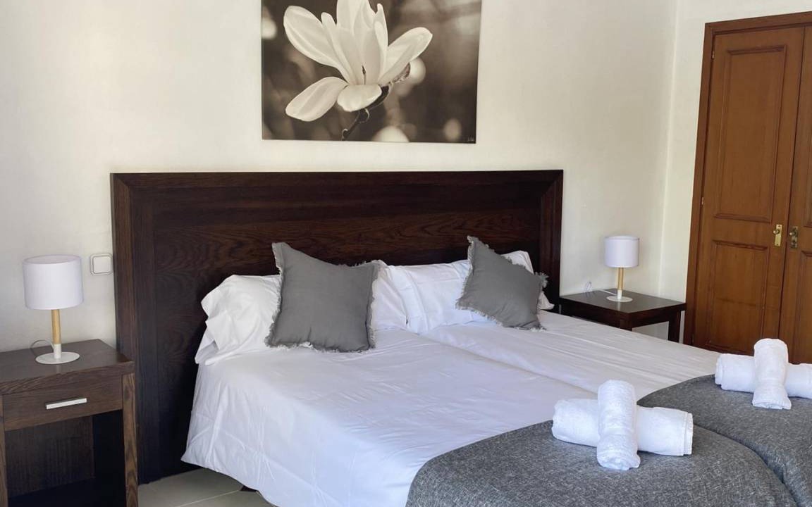 Photo of Bedroom in Golden Mile