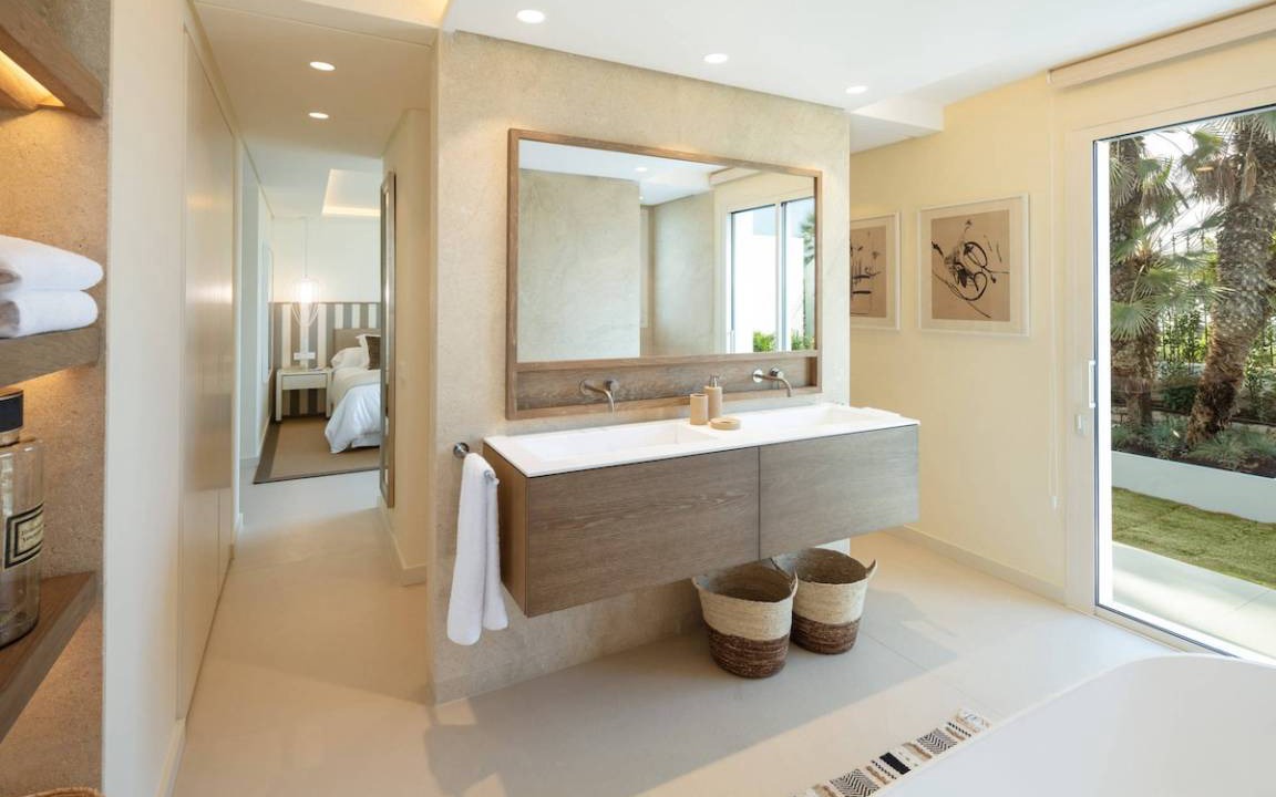 Photo of Bathroom in Golden Mile