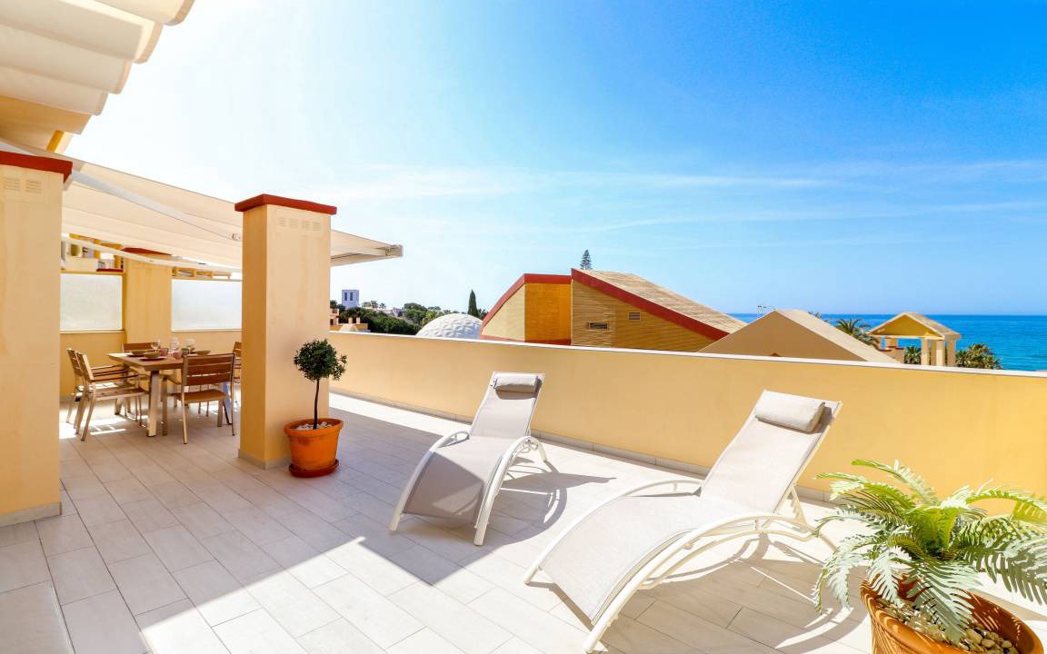 Photo of Patio Balcony in Nikki Beach