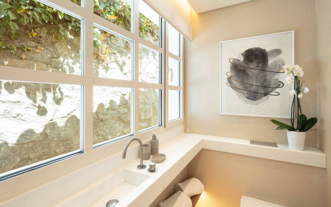 Photo of Bathroom in Golden Mile