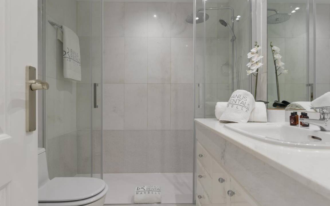 Photo of Bathroom in Puerto Banus
