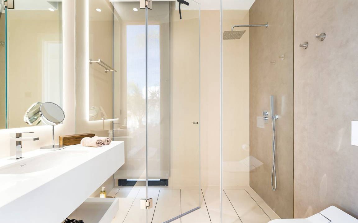 Photo of Bathroom in Golden Mile