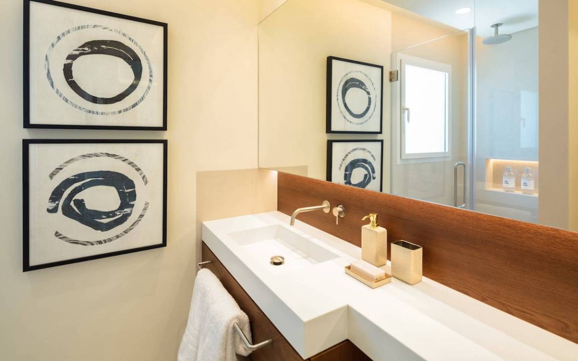 Photo of Bathroom in Golden Mile