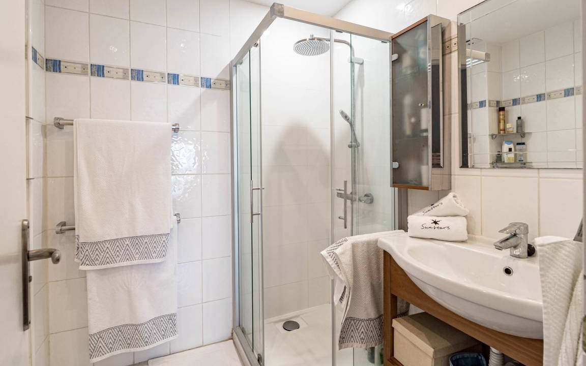 Photo of Bathroom in Golden Mile