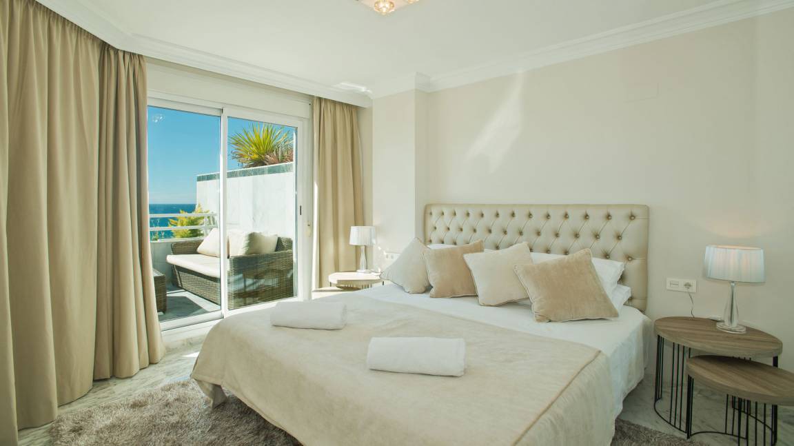 Photo of Bedroom in Golden Mile