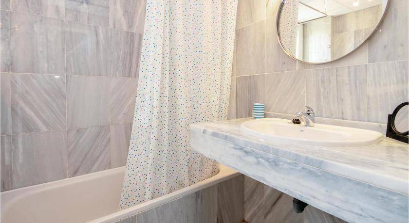 Photo of Bathroom in Cabopino