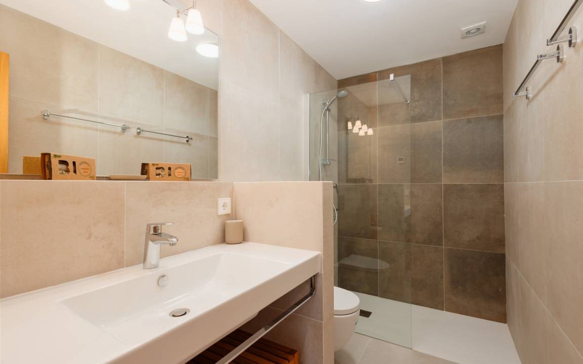 Photo of Bathroom in Urbanizacion Costabella