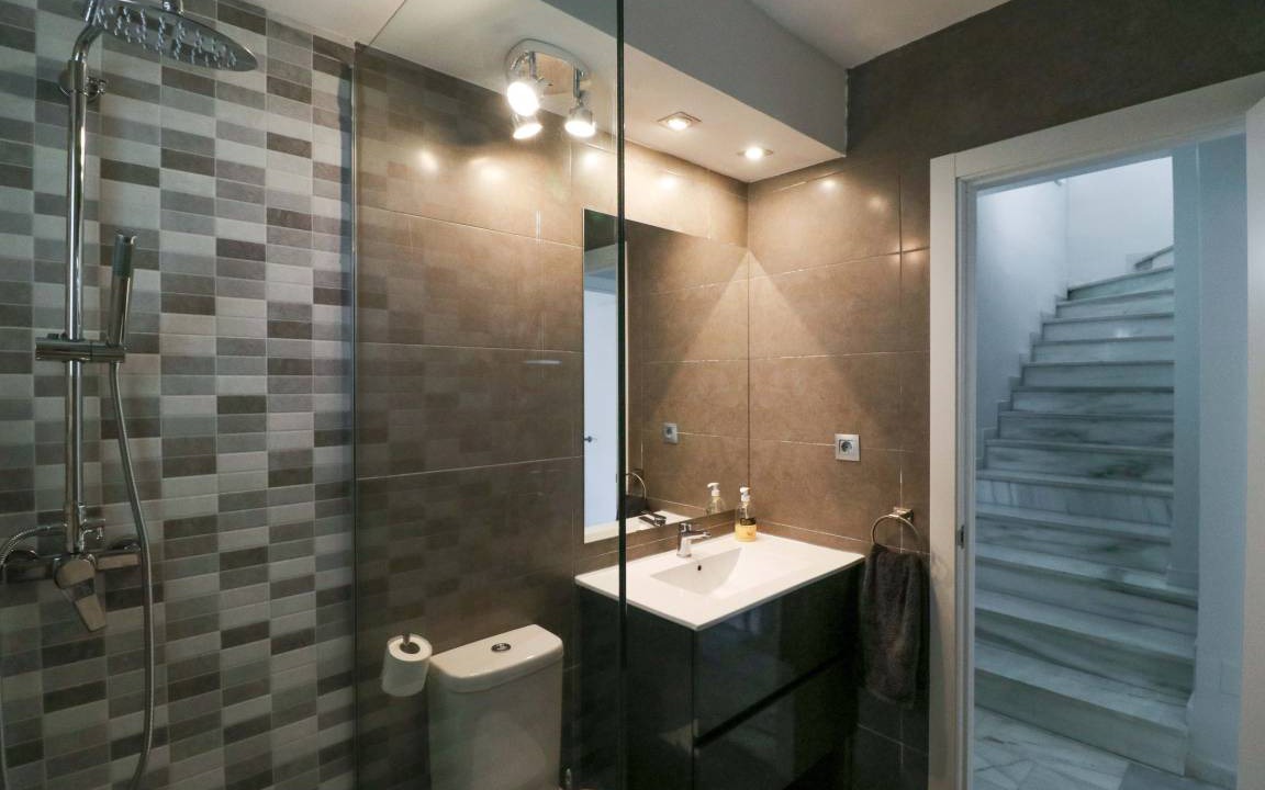 Photo of Bathroom in Urbanizacion Hacienda las Chapas