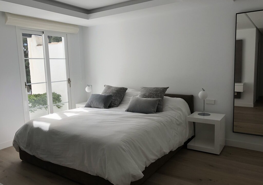 Photo of Bedroom in Golden Mile