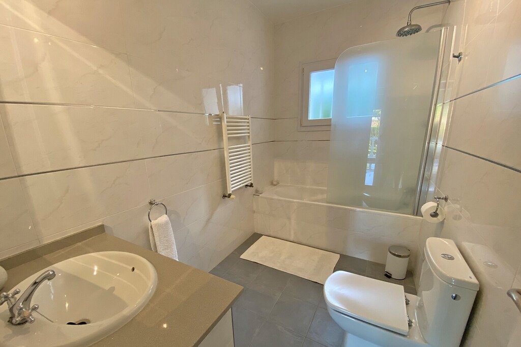 Photo of Bathroom in Urbanizacion el Rosario
