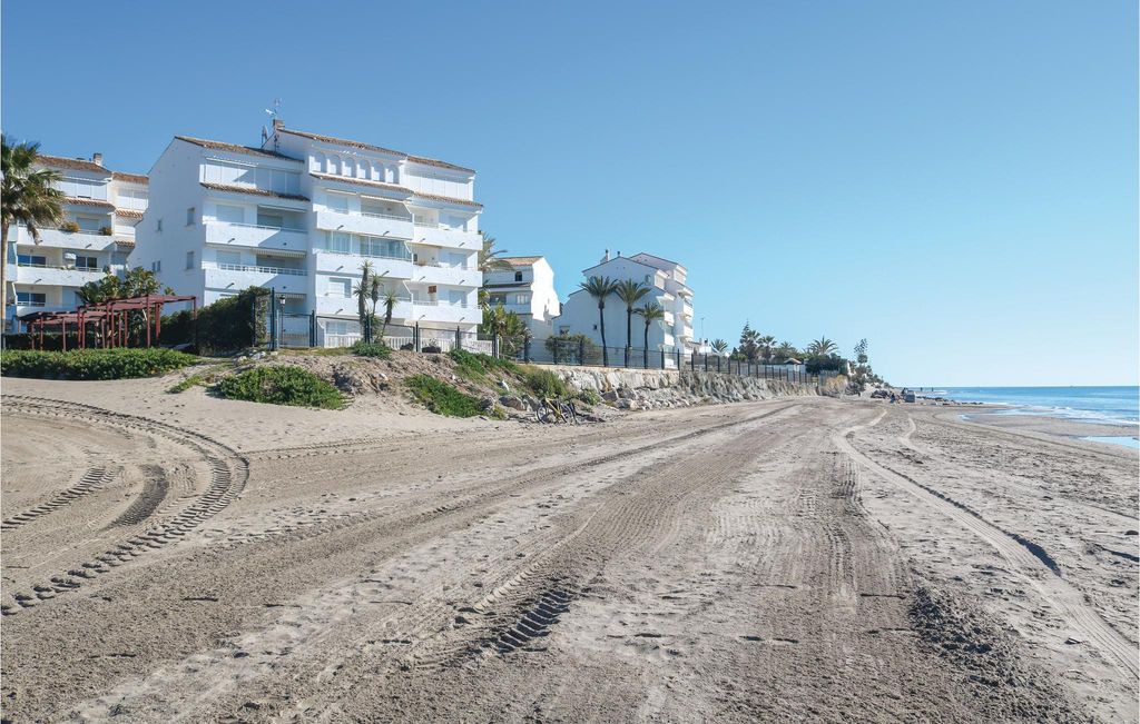 Photo of Buildings in Urbanizacion Marbessa