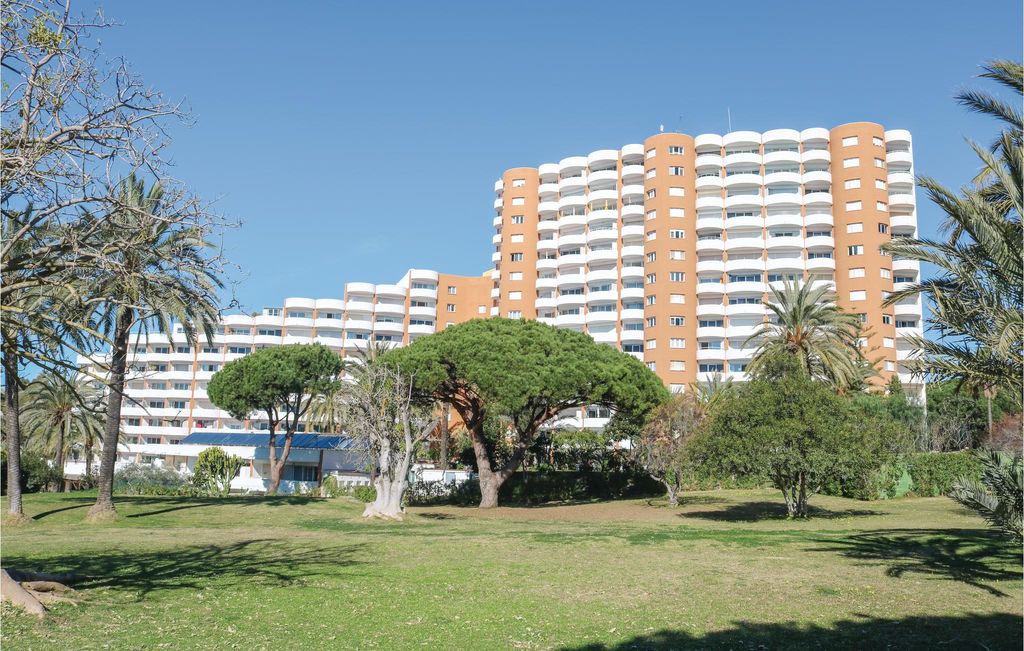 Photo of Buildings in Urbanizacion Marbessa