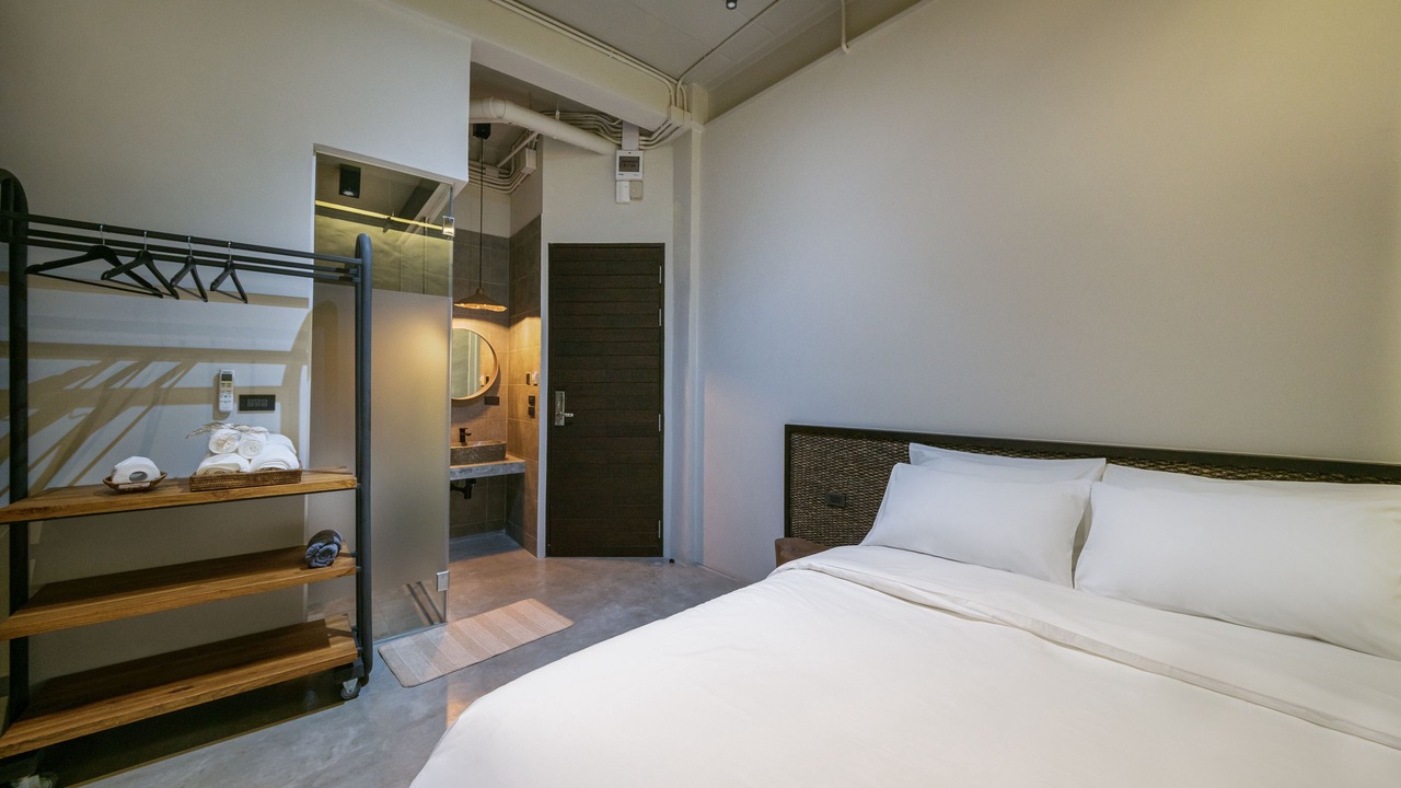 Photo of Bedroom in Thanon Phetchaburi