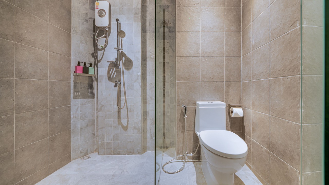 Photo of Bathroom in Thanon Phetchaburi