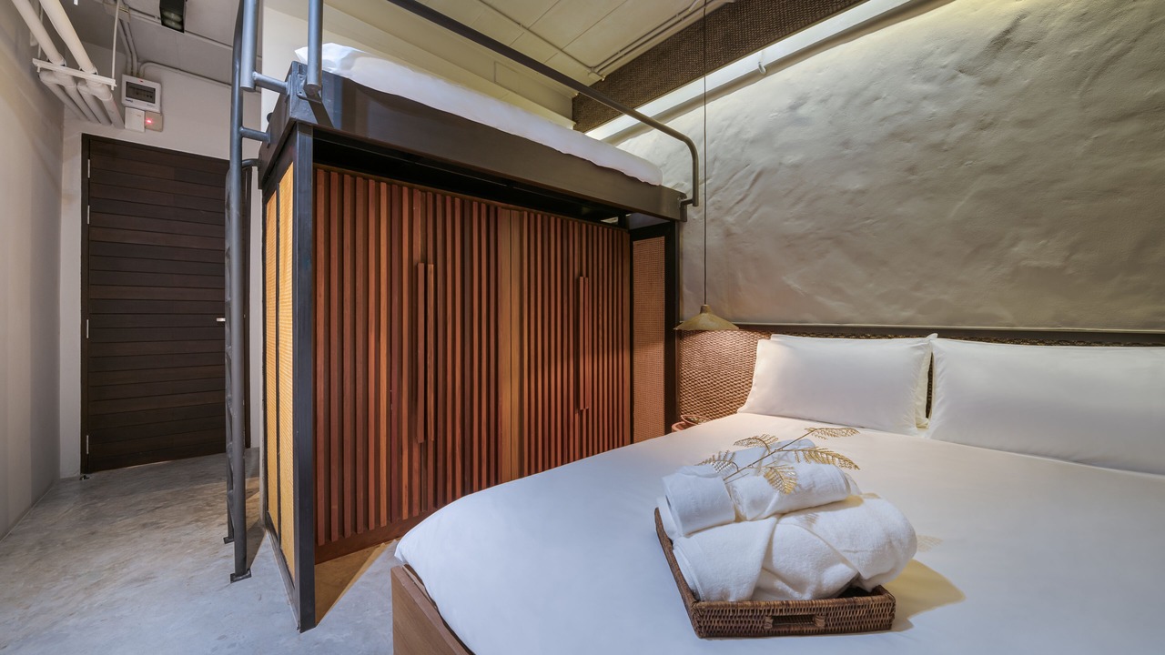 Photo of Bedroom in Thanon Phetchaburi