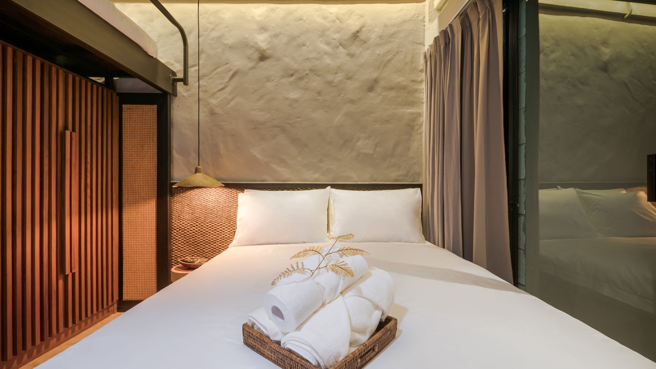 Photo of Bedroom in Thanon Phetchaburi