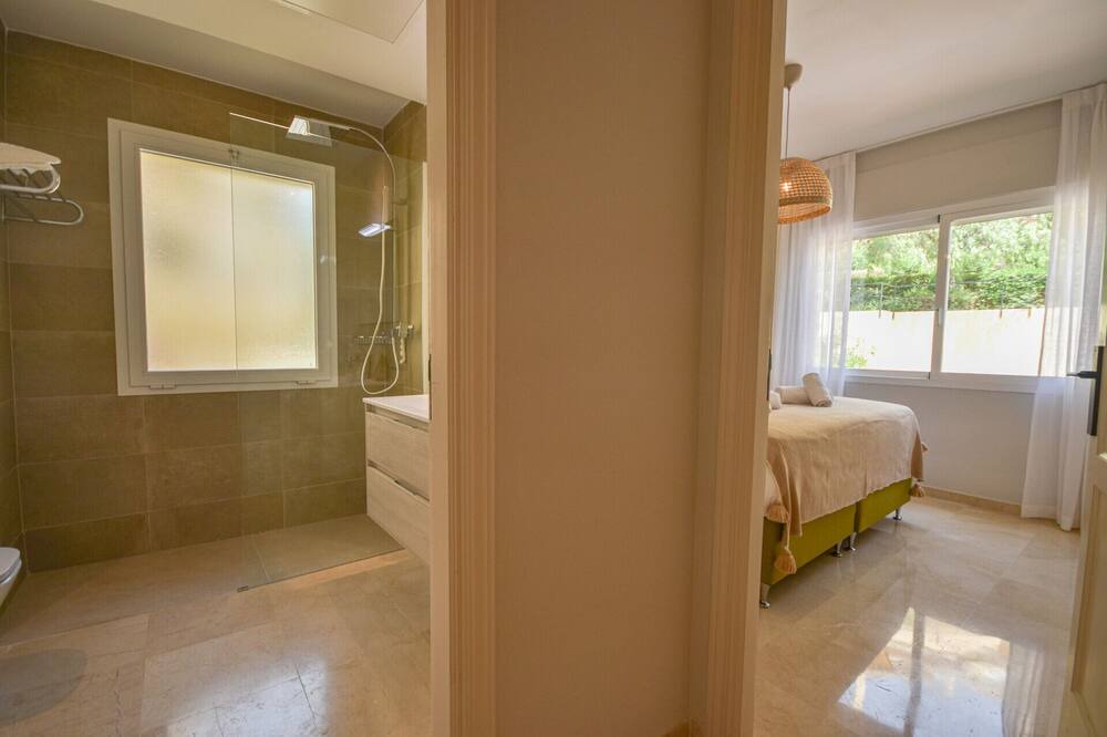 Photo of Bedroom in Elviria