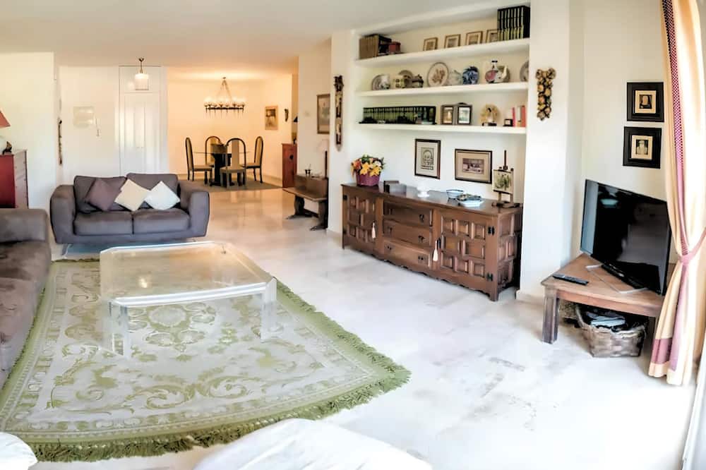 Photo of Livingroom in Nueva Andalucia