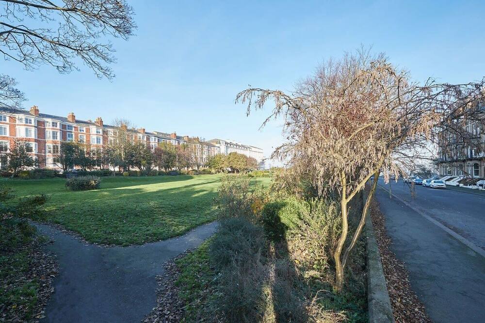 Photo of Others in South Cliff