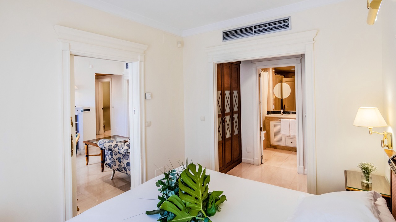 Photo of Bedroom in Golden Mile
