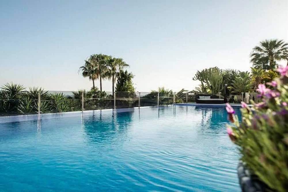 Photo of Outdoor in Elviria