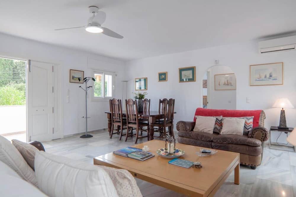 Photo of Livingroom in Urbanizacion el Rosario