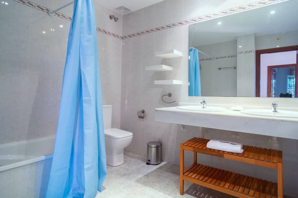 Photo of Bathroom in Carib Playa