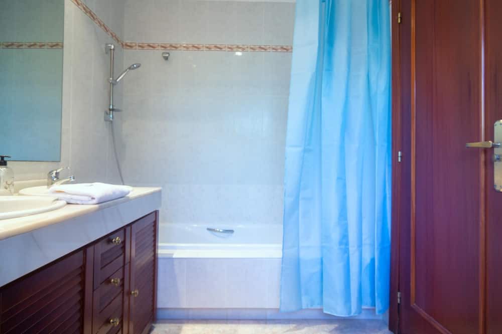 Photo of Bathroom in Carib Playa